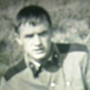 Хлобыстов Александр Кузьмич.