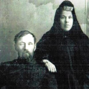 Караулов Демьян Степанович с женой.