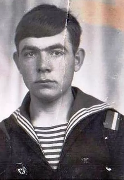 Медведев Юрий Михайлович.