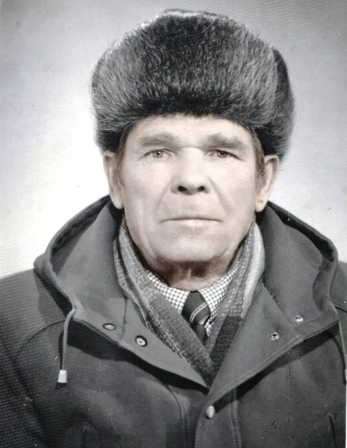 Хмура Авксентий Васильевич.